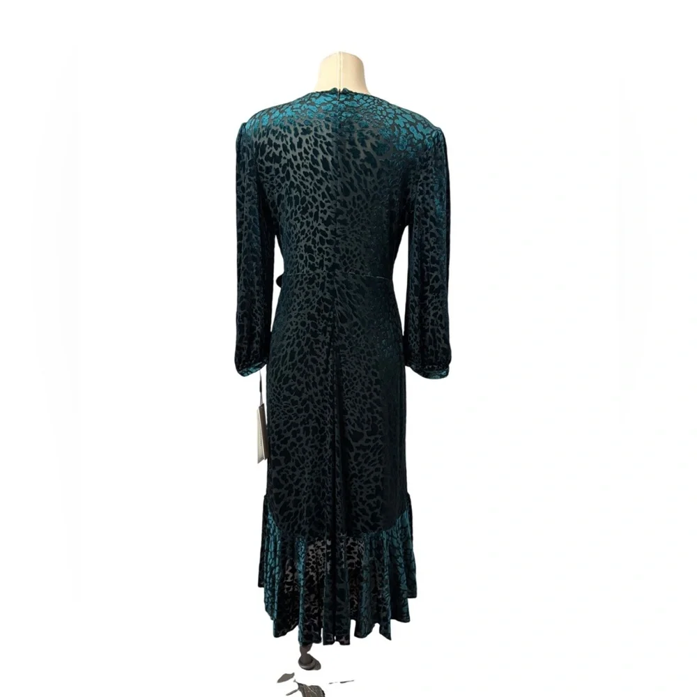 Calvin Klein Burnout Velvet Animal-Print Wrap‎ Dress size 12